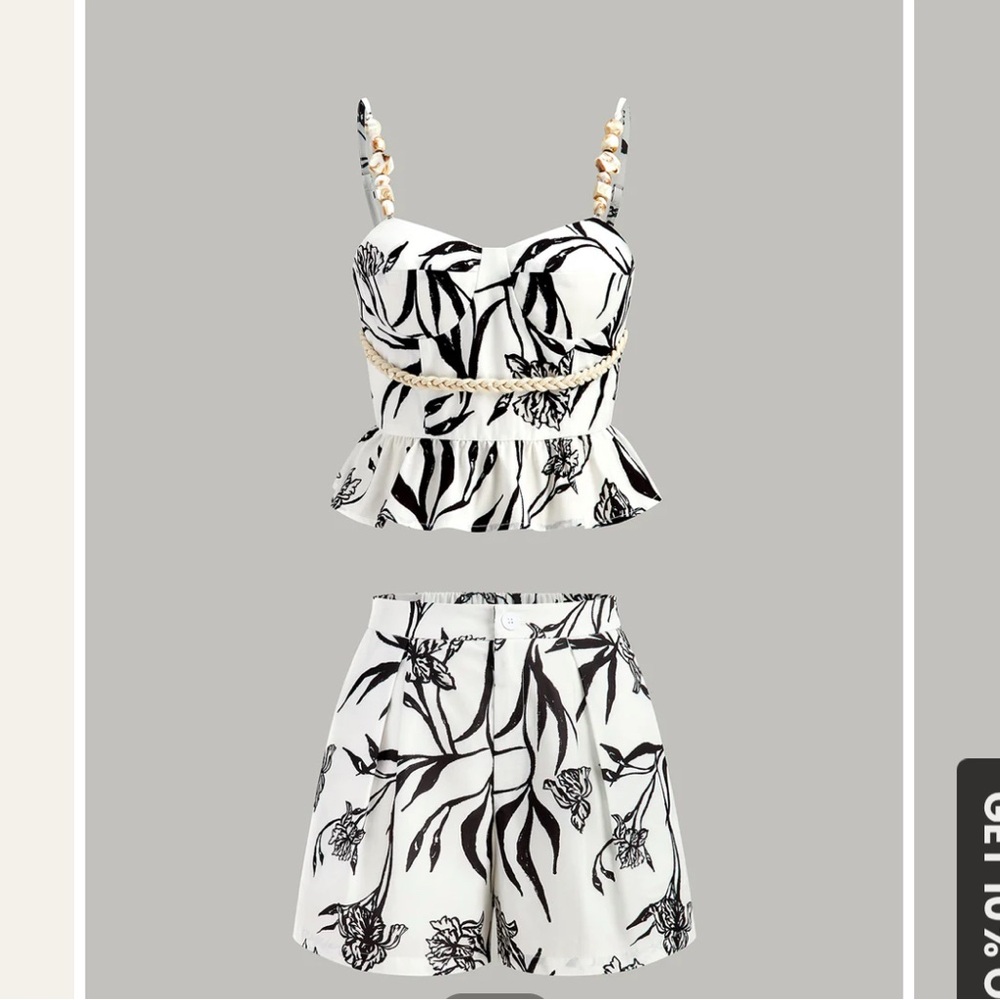 NWT Commense Clothing Floral Peplum Top and Shorts Set - Size Small